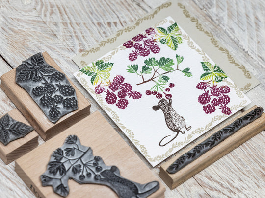 Field Mouse Rubber Stamp - Autumn Woodland Hawthorn Berries | Noolibird
