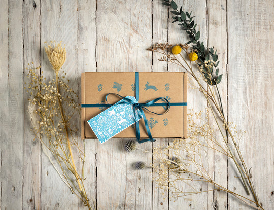 Bluebell, Forget-me-not and Fern Craft Gift Set, Craft Gift Box, Botanicals Craft Gift Box, Wood Mounted Stamps and Ink Pad Set. - Noolibird
