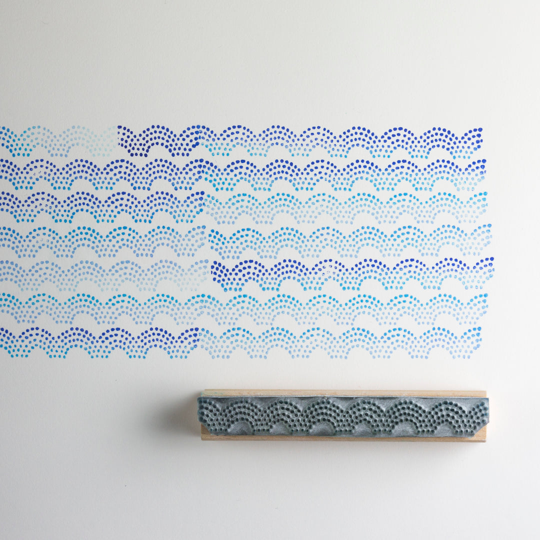 Bumpy Dot Border Stamp - Noolibird